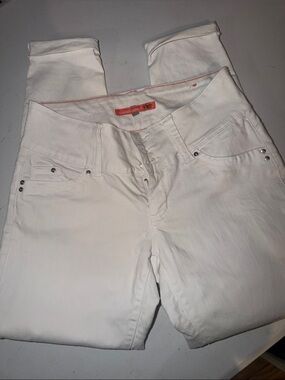 YMI Women's White Skinny Jeans